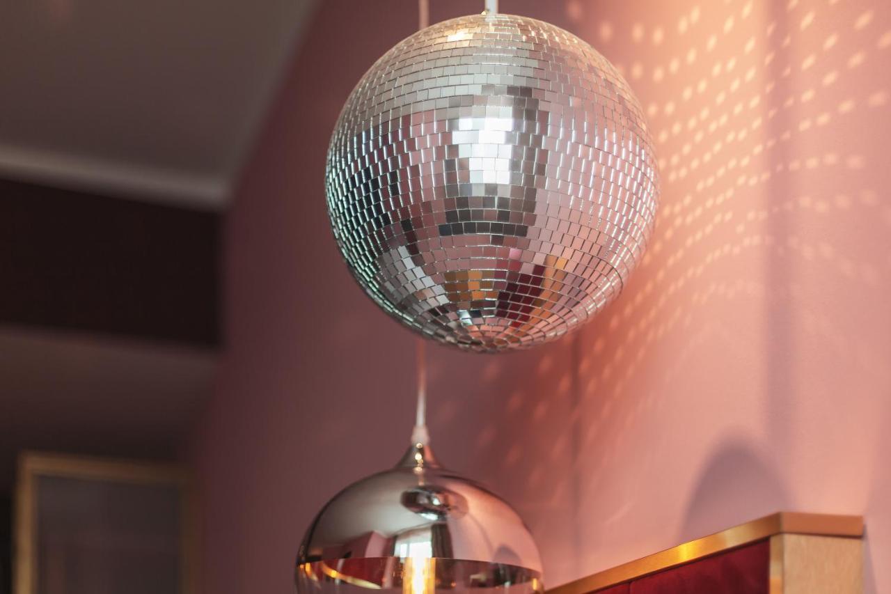 - The Niu, Loco North By Ihg München