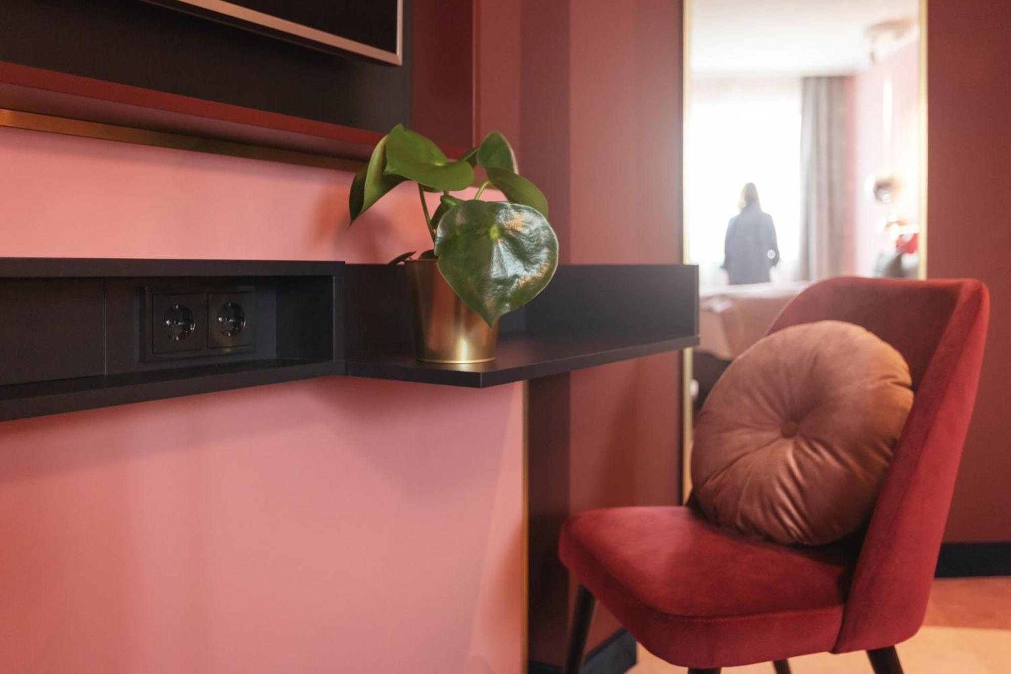 - The Niu, Loco North By Ihg Hotel Munich