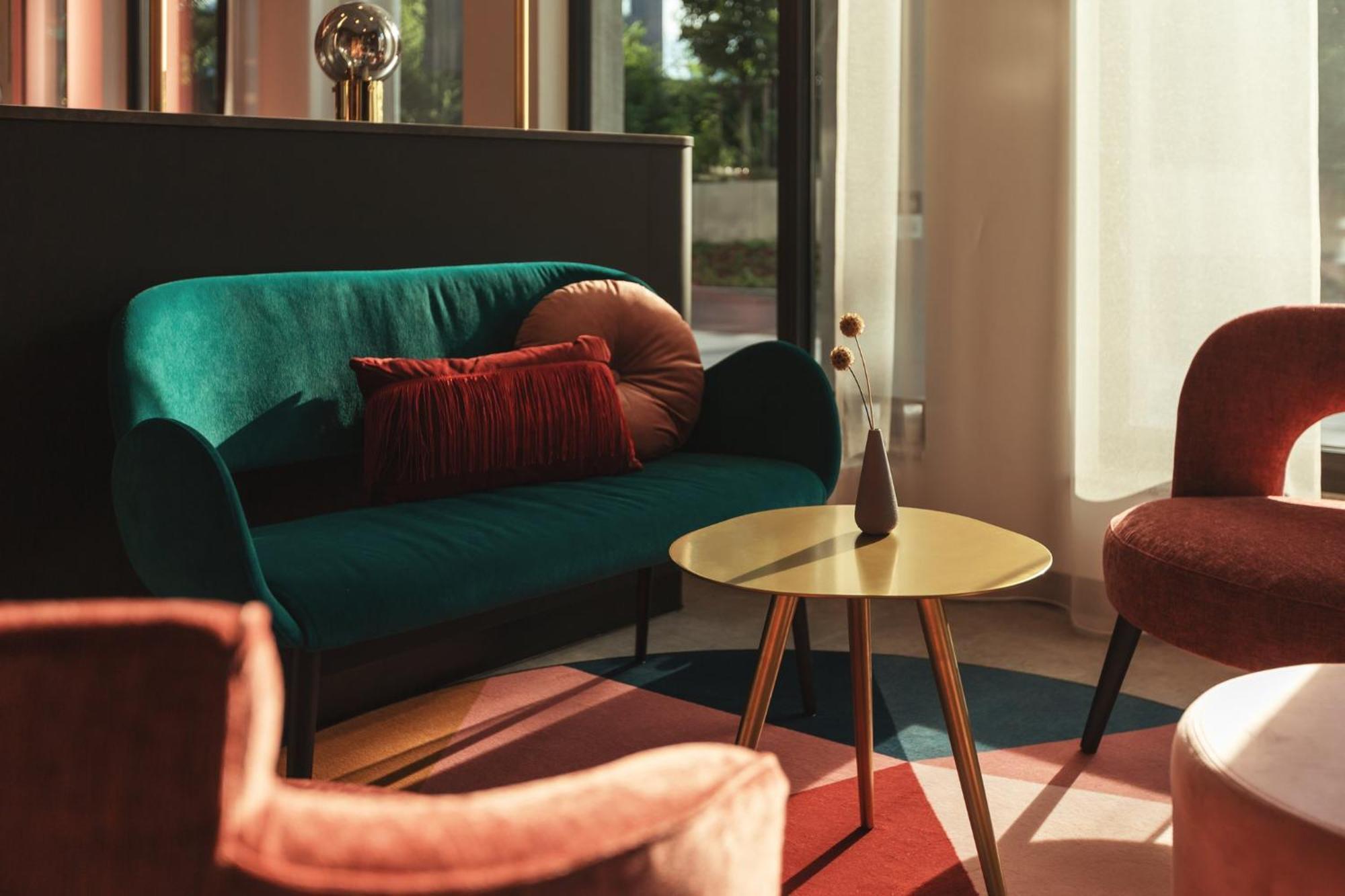 - The Niu, Loco North By Ihg Munich